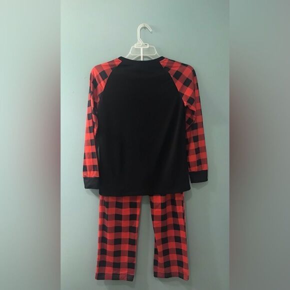 NWT … IFFEI “Size 10-11 Y” Merry Christmas Pajama Set - Picture 2 of 4